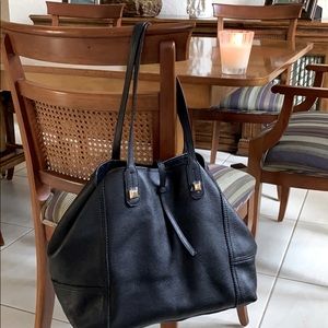Stella and dot leather tote bag